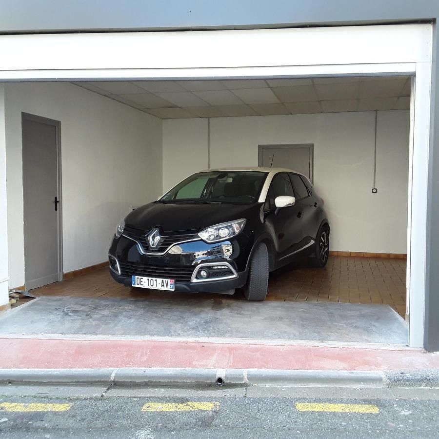 Maison De Ville Avec Garage Et Terrasse Lourdes Esterno foto
